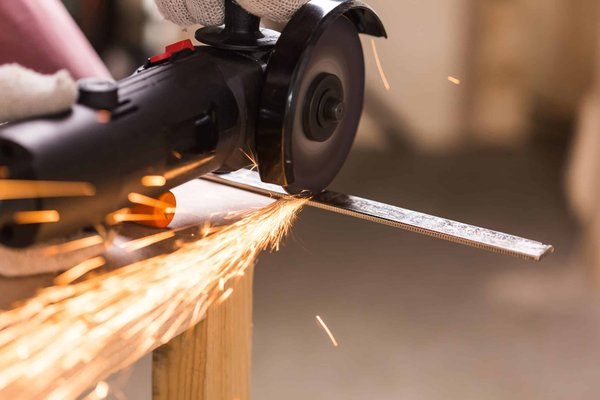 Comment choisir une meuleuse en fonction de l'usage ?